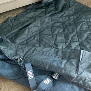 Ugg Blanket bag brand new with out tags